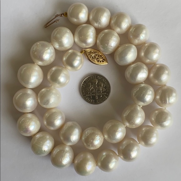 **SOLD** 12-14mm White Cultured Pearl Hand Knotted - Picture 4 of 8